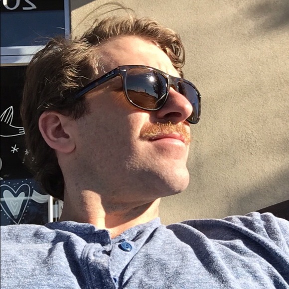 Meet your Posher, Ian - Picture 1 of 1